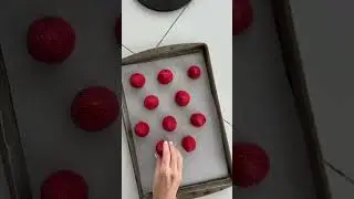 The best way to freeze strawberries. #freezer #howto #nofoodwaste #strawberry