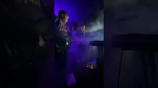 Vinyl Alleyway - Roll Party Roll (Live Quester Bar)