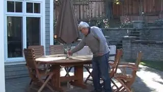 Steven Lukacsy demonstrating his patented umbrella mechanism