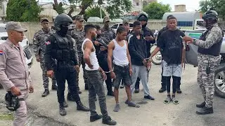 La Policía arresta cuatro presuntos atracadores asaltan una banca de lotería en Hato Mayor