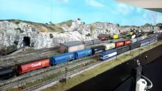 Crossing trains GermaNTRAK