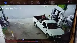 Tractor Tyre Burst While Putting Pressure