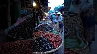 Discover a Southeast Asian Market