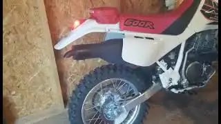 1999 Honda XR600R with a Thumper Racing Baffle.