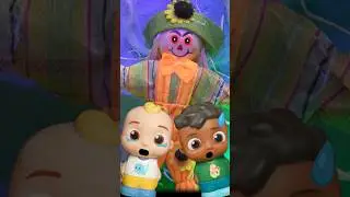 Haunted House Surprise! 😨👻 SO SCARY 😱