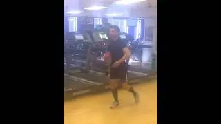 lunge walking 1 DB - Oval Personal Trainer