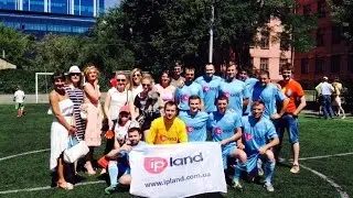 Видео обзор футбольного матча между командами IPLAND - BAYER