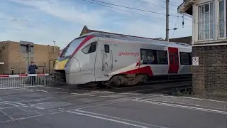Stowmarket Station Level Crossing (Suffolk) Wednesday 24.09.2025 
