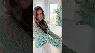 Crochet Summer Top - Easy Lace Stitch Pattern #crochettop #summercrochet #freecrochetpattern