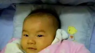 瑩瑩妹妹同爸爸傾計仔 [Ying Ying talk with daddy]