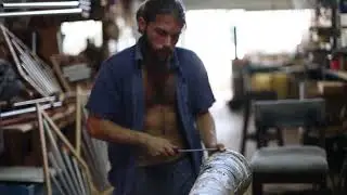 Making a didgeridoo at 1TONE workshop