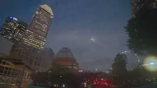 Exploring CDB Nightscape View: Singapore&rsquo;s Dazzling Skyline