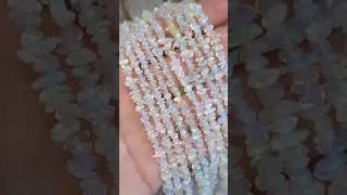 Telegram +79038171153 💎Нити с чёрный и жемчужно-белый опал Длина 46 см+5 см камень 3-8мм Цена 2980 ₽