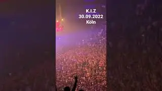 K.I.Z Live - K&ouml;ln Lanxess Arena - 30.09.2022 - Ein Affe und ein Pferd