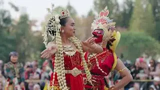 Ritual dance in concrete jungle