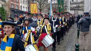 ⚽️ Colonel Bogey March avec la fanfare de Moulbaix-Ligne et les supporters de l'union Saint-Gilloise