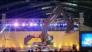 Volvo EC550E in all its Glory | 55-Ton Excavator | Raise The Bar