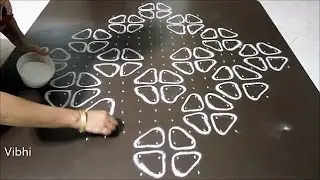 Simple sikku kolam / muggulu / rangoli with 22 Dots