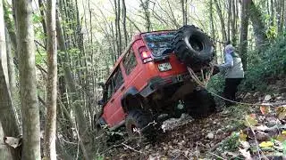 EXTREME OFF ROAD / DEEP FOREST - Land Rover Discovery TD5 - 37'' - JIF - 4K UHD