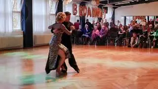 Tango Performance - TANGO - Esta noche de luna - Romántica Milonguera