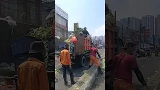 Proses Pengangkutan Sampah Pasar Baru Bekasi