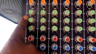 stranger 12 channel wala mixer sm 1203 E