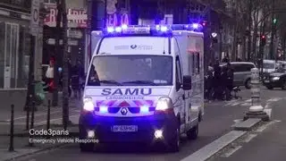 Ambulance SAMU Hôpital Lariboisière // Emergency Ambulance Paris