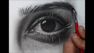 تعليم رسم العين بالفحم