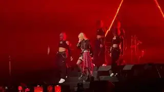 Mary Gu — Dead Inside | Москва VK Stadium 25.10.2024