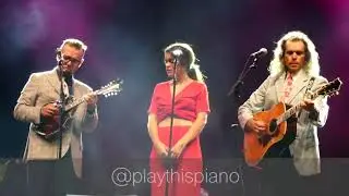Los Hermanos Cubero ft. Amaia - 
