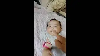 Use finger toothbrush for clean baby's Mouth & tongue