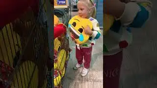 Smile 😃 #shorts #kidsshorts #шортс #romania #kids #smile #дети #смайл #кудряшка #смайлики