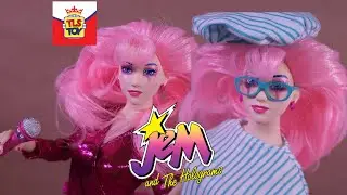 Unboxing Jem and the Holograms 2025