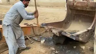 Excavator Bucket Teeth Replacement Process