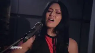 Singer/Guitarist Jade - Live In Session at The Silk Mill