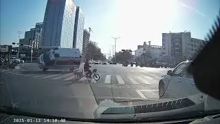 Ambulance overturns after collision with car in Henan province, China