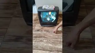 Tv tubo 14 polegadas com v&iacute;deo cassete ano 1997