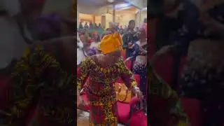 Dancing and praising God is a way to express gratitude. #dancevideos  #worshipwithus #shorts