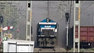 Best ever whining and non-stop honking of WDP4!! 15708 Amrapali Express