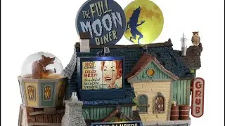 SpookyTown Lemax &ldquo;Full Moon Diner&rdquo; 2023