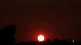 timelapse purer Sonnenuntergang ohne Wolken | 1080p
