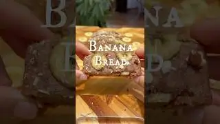 Whole wheat banana bread 🍌🌾🍞Instagram: the_veganspot #reels #healthy #plants #vegan #baking