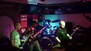 IRONAUT - Crystal Mountain (Death cover live)