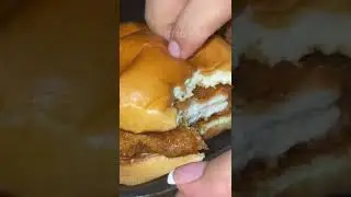 Finally tried the Wingstop Chicken Sandwich! #foodie