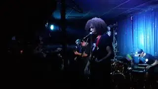Pense-  eu n&atilde;o posso mais(ao vivo)