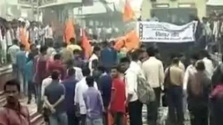 BJP's protesting student activists stop trains, block highways in Bihar