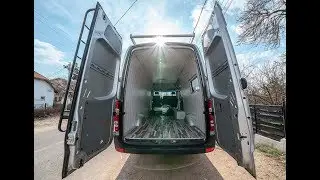#Vanbuild diary 3 (EN) - Floor and insulation work on #GloriaTheSprinter