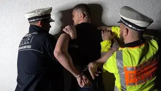 H&auml;nde aus HANDSCHELLEN befreien mit diesem TRICK - OHNE SCHL&Uuml;SSEL! ׀ Michael SMOLIK