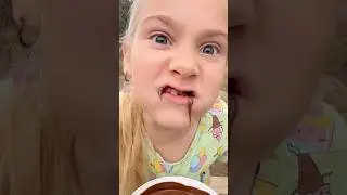 It is the way how my family eats jelly eyes 👀🤦🏻&zwj;♀️😬 #viralvideo #funny