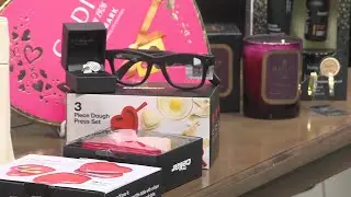 Macy's personal stylist helps you find the best Valentine's Day gift